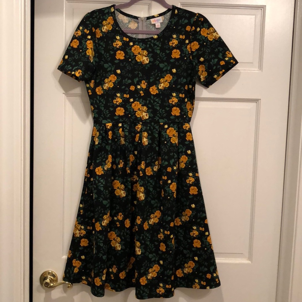 Medium LuLaRoe Amelia Dress Black/Yellow Floral